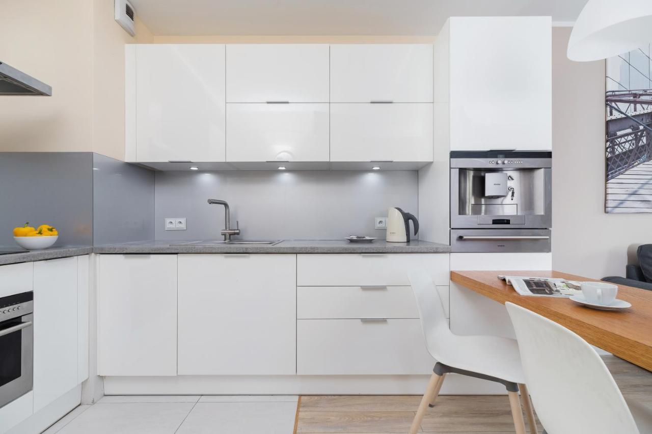 Apartment Romanowicza Cracow By Renters Krakow Dış mekan fotoğraf